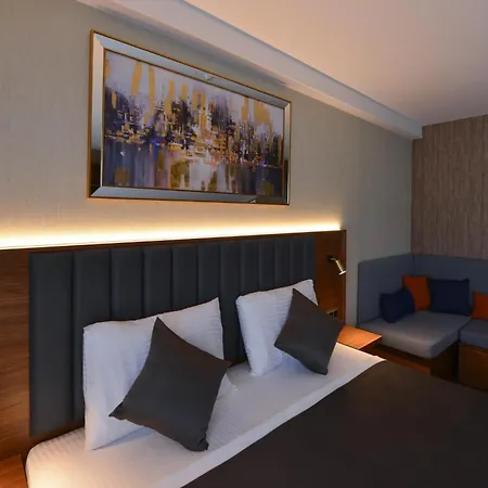 Istport Garden Hotels Arnavutkoy Chambre photo A room at the hotel